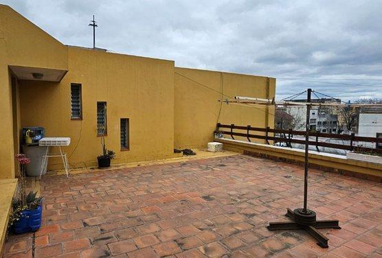 Casa 6 amb, Cochera, Parrilla y Terraza