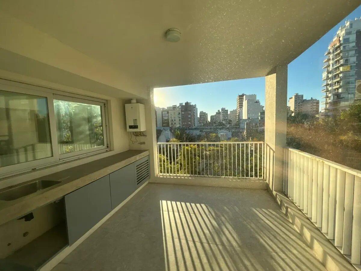 Foto de Departamento 3 Amb Con Terraza Y Quincho - Excelente Ubicación - No, imagen 5