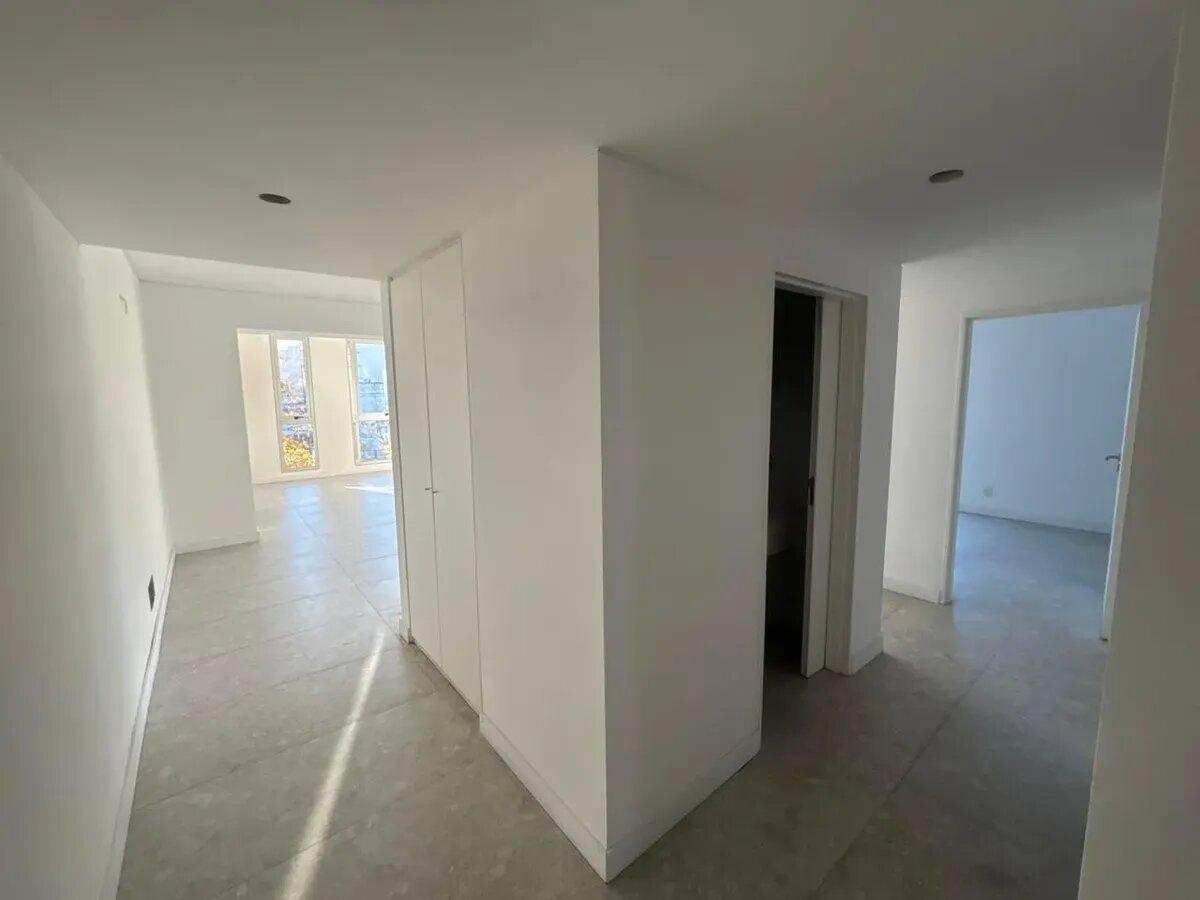 Foto de Departamento 3 Amb Con Terraza Y Quincho - Excelente Ubicación - No, imagen 2