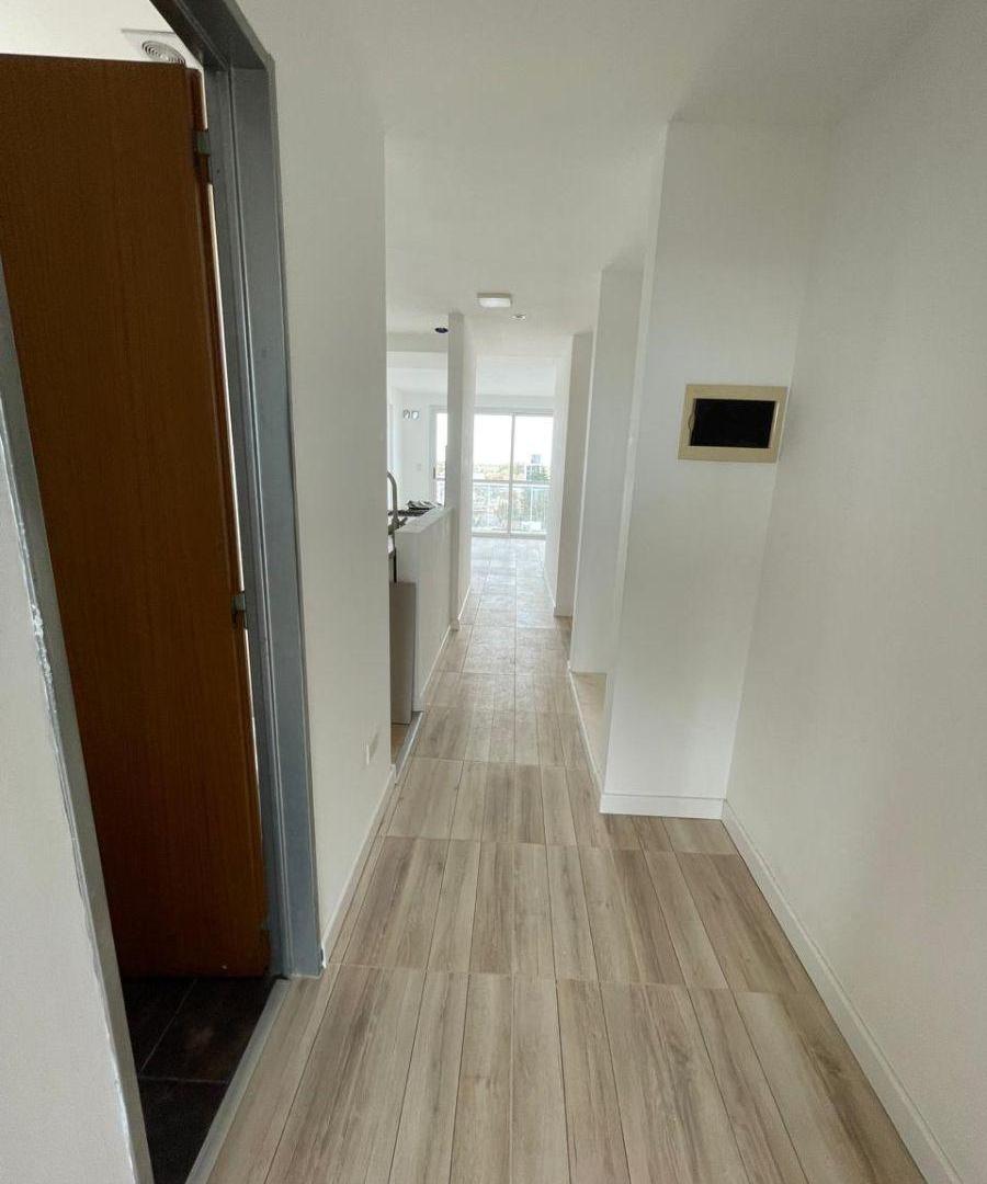 Foto de Dos Ambientes c/cochera Alquiler, imagen 4