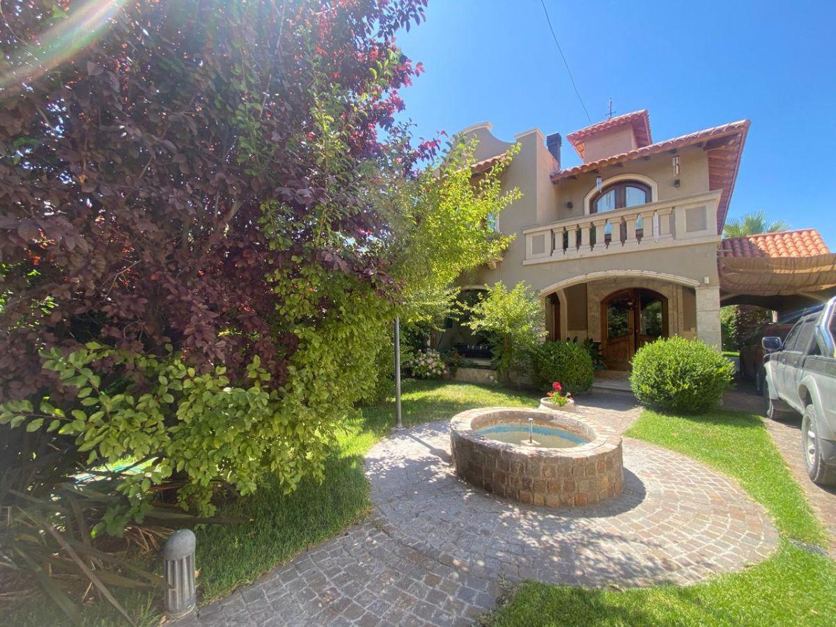 Casa en venta en Las Heras.