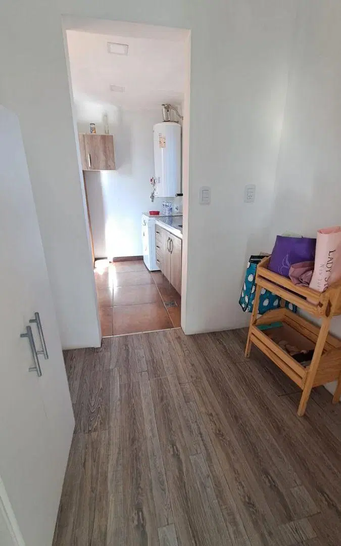 Casa con 3 dormitorios en venta, 1600 m² de terreno, Las Compuertas 8