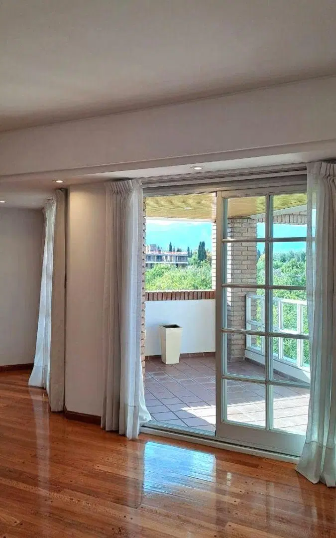 Departamento en alquiler de 240 m2 en Ciudad de Mendoza. 3