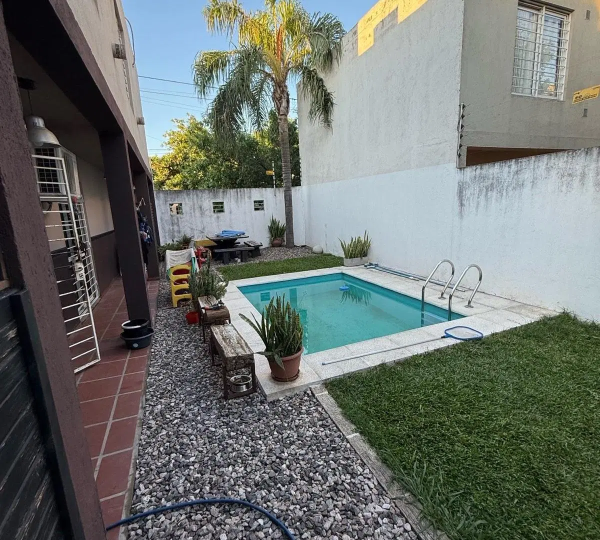 Casa en Nuevo Poeta Lugones 5