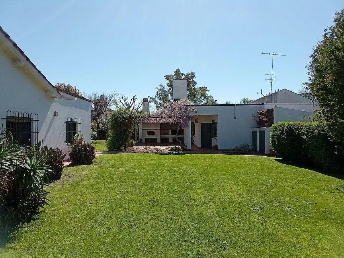 VENTA CASA 6 AMBIENTES JARDIN DEL VISO PILAR 3