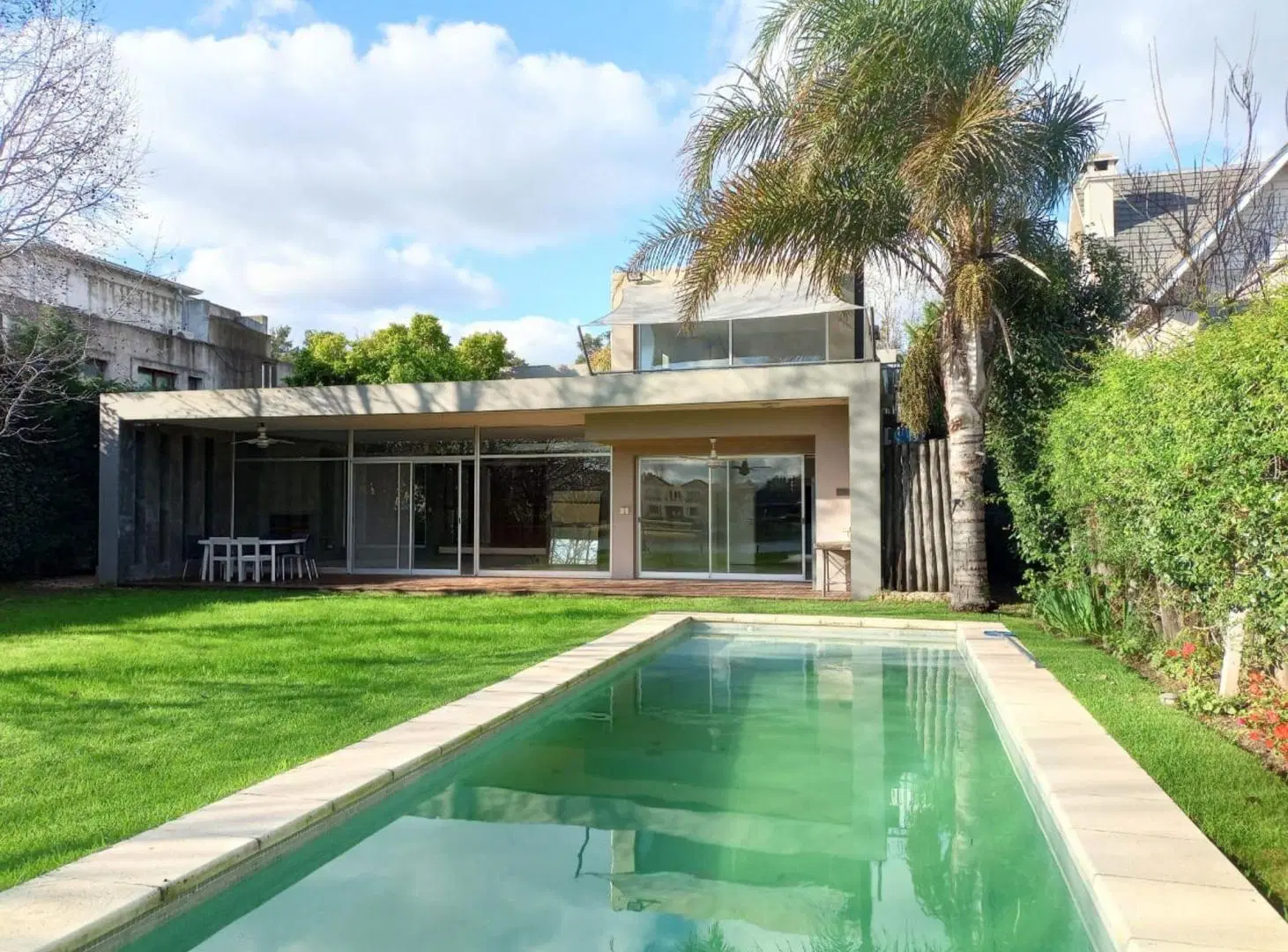 Venta casa 7 ambiente Santa Maria de Tigre al lago 5