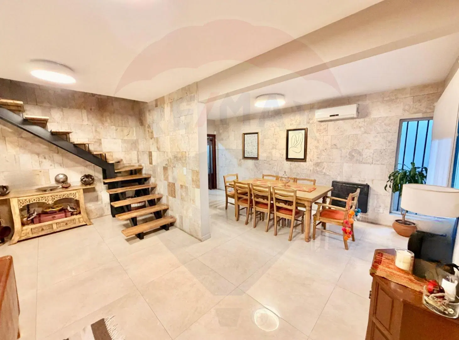 VENTA casa 4 dormit, quincho pileta villa adelina 2