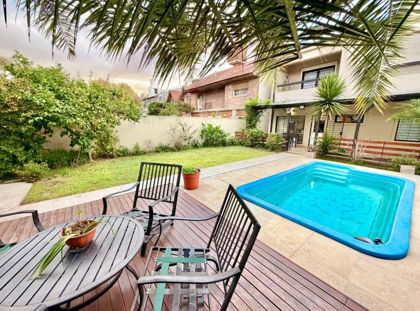 VENTA casa 4 dormit, quincho pileta villa adelina 4