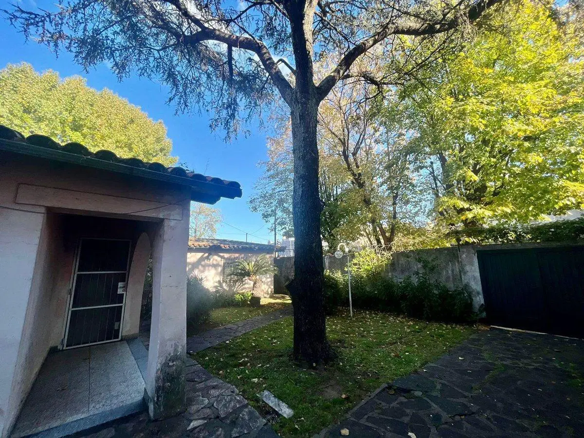 Gran lote en esquina Boulogne 3