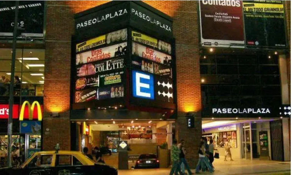 VENTA COCHERA CUBIERTA EN PASEO LA PLAZA CABA 3