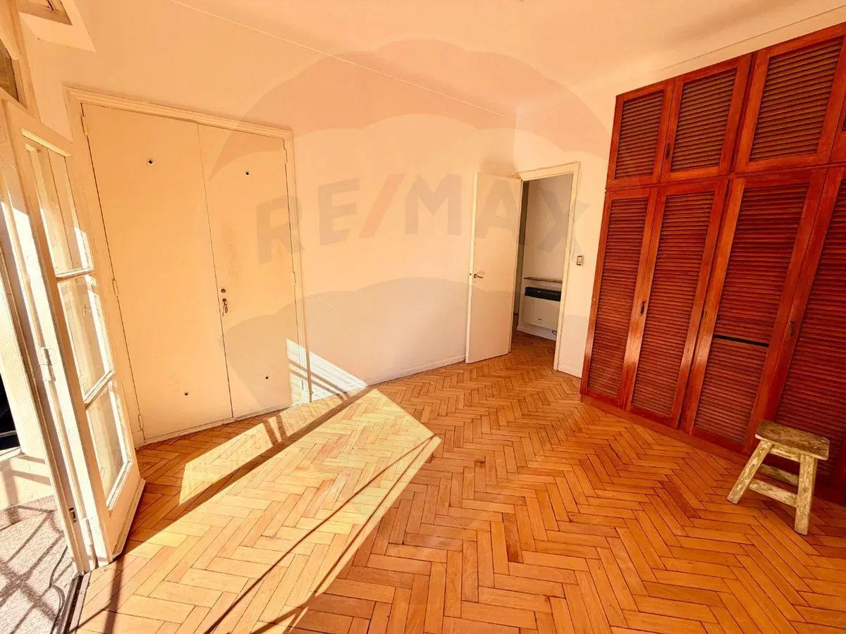Ph 4 ambientes 2do piso x escalera toilette 8