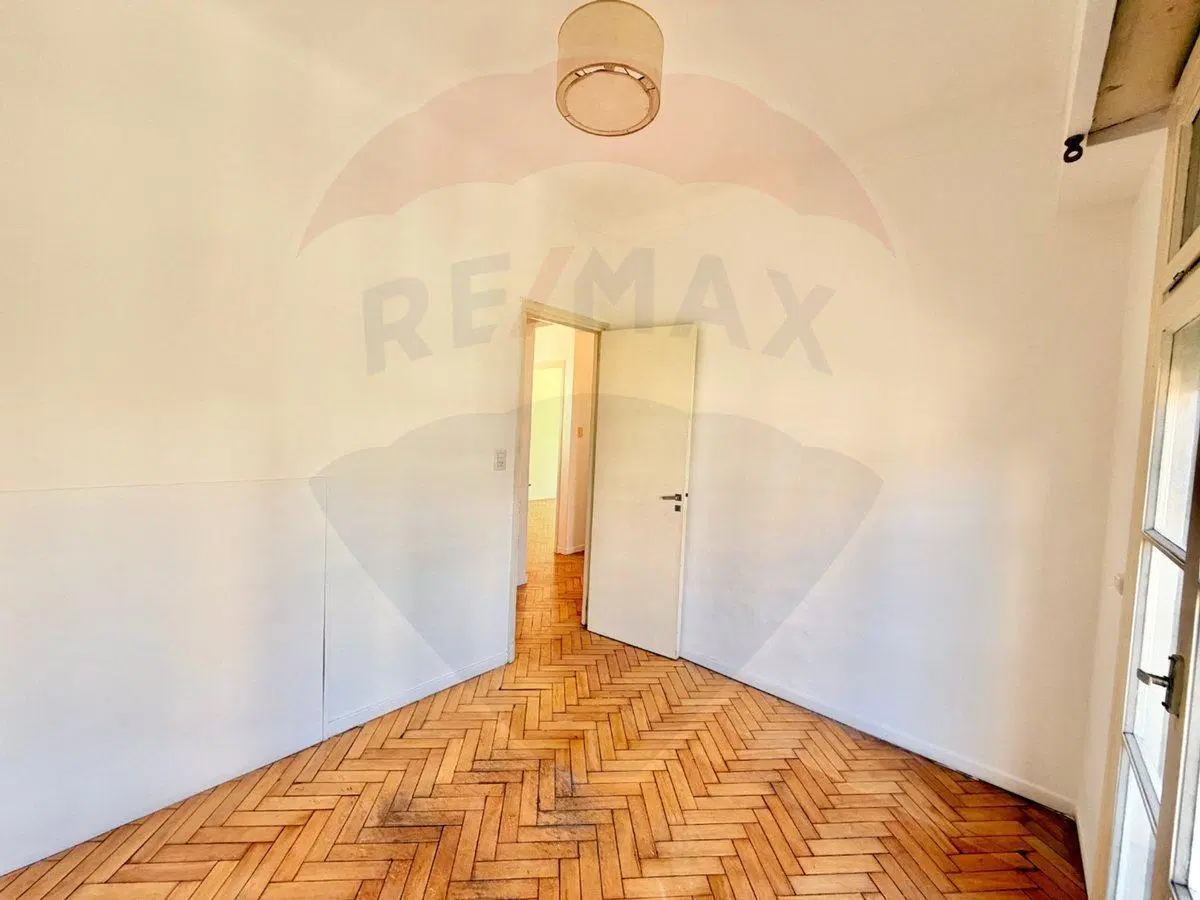 Ph 4 ambientes 2do piso x escalera toilette 3