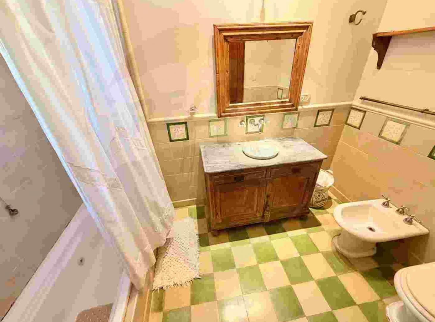 Foto de VENTA CASA 5 AMBIENTES CHACRAS DE LA CRUZ CENTRAL, imagen 3