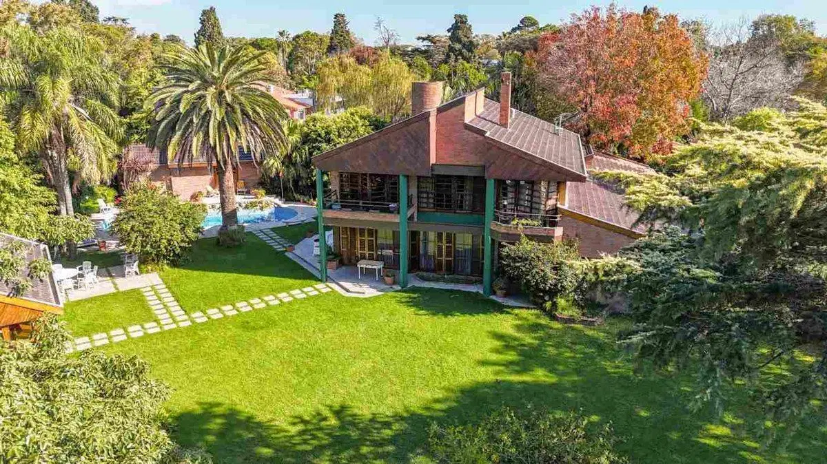 CASA DON TORCUATO 8 AMB LOTE DE 2245 MT2 2