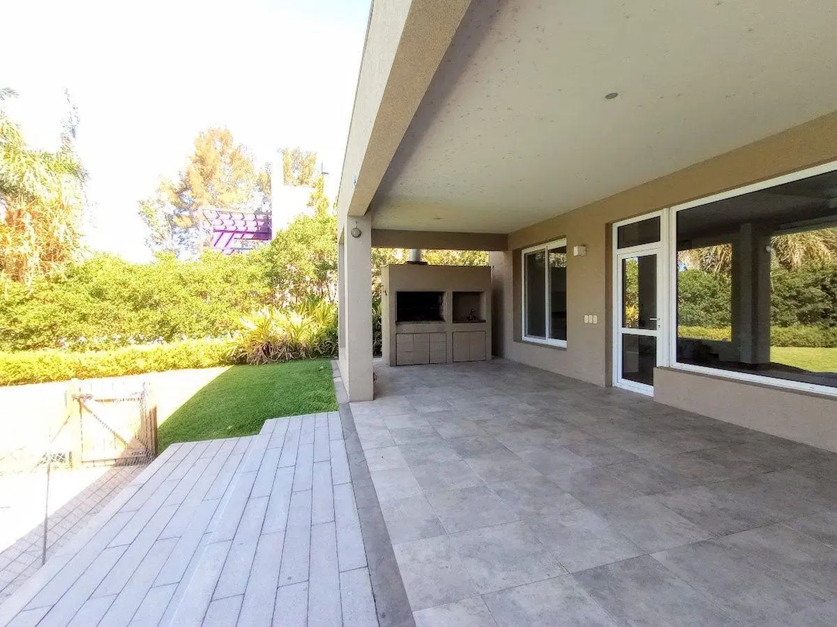 Venta casa 7 ambiente nordelta Tigre laguna pileta 3