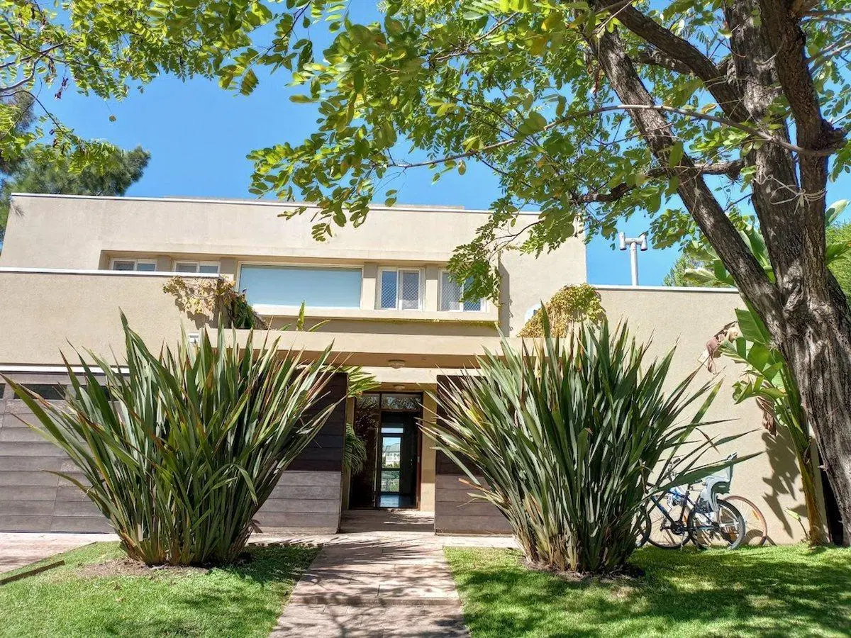 Venta casa 7 ambiente nordelta Tigre laguna pileta 5