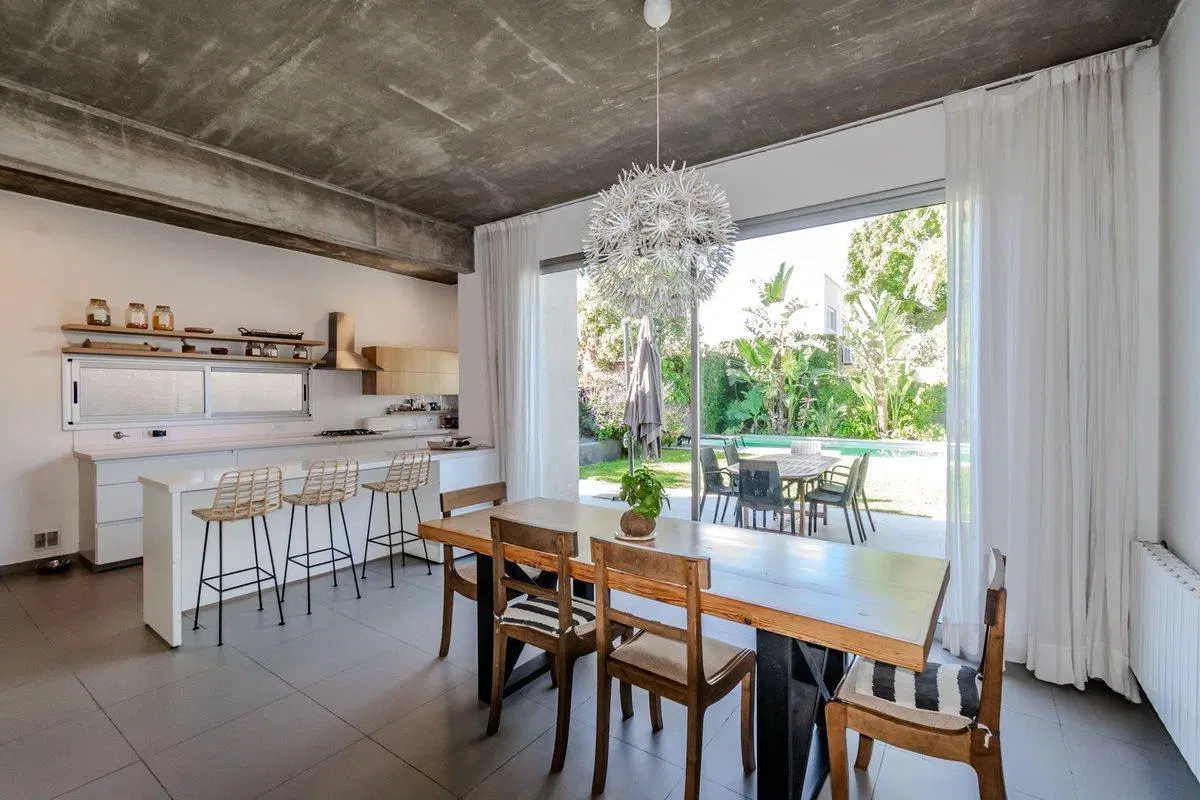 Casa en venta 5 ambientes jardin y pileta 5