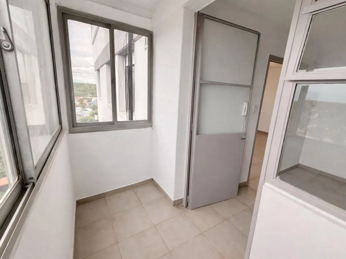 VENTA Depto 4 ambientes y guarda coche SAN ISIDRO 5