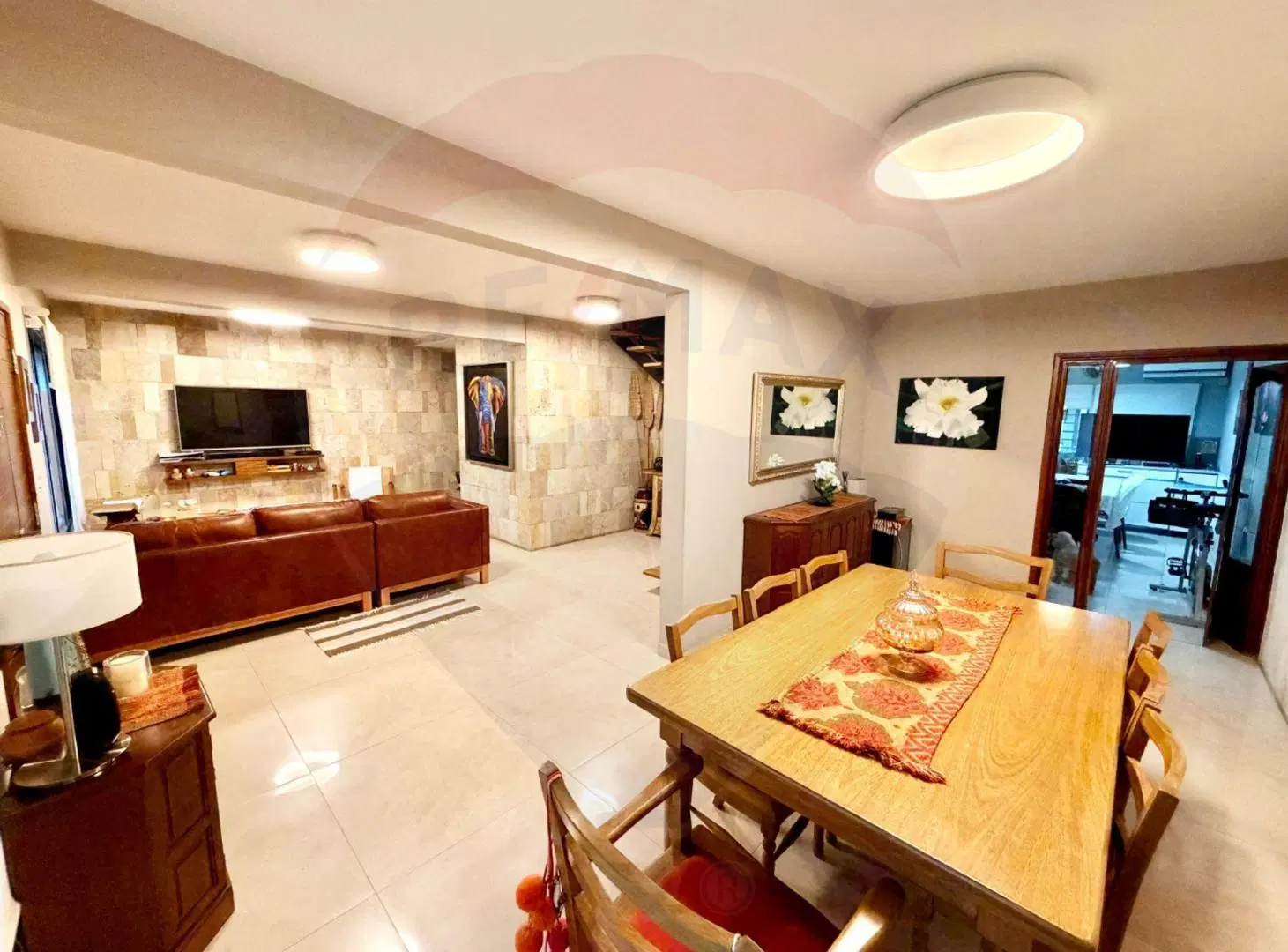 VENTA casa 4 dormit, quincho pileta villa adelina 2