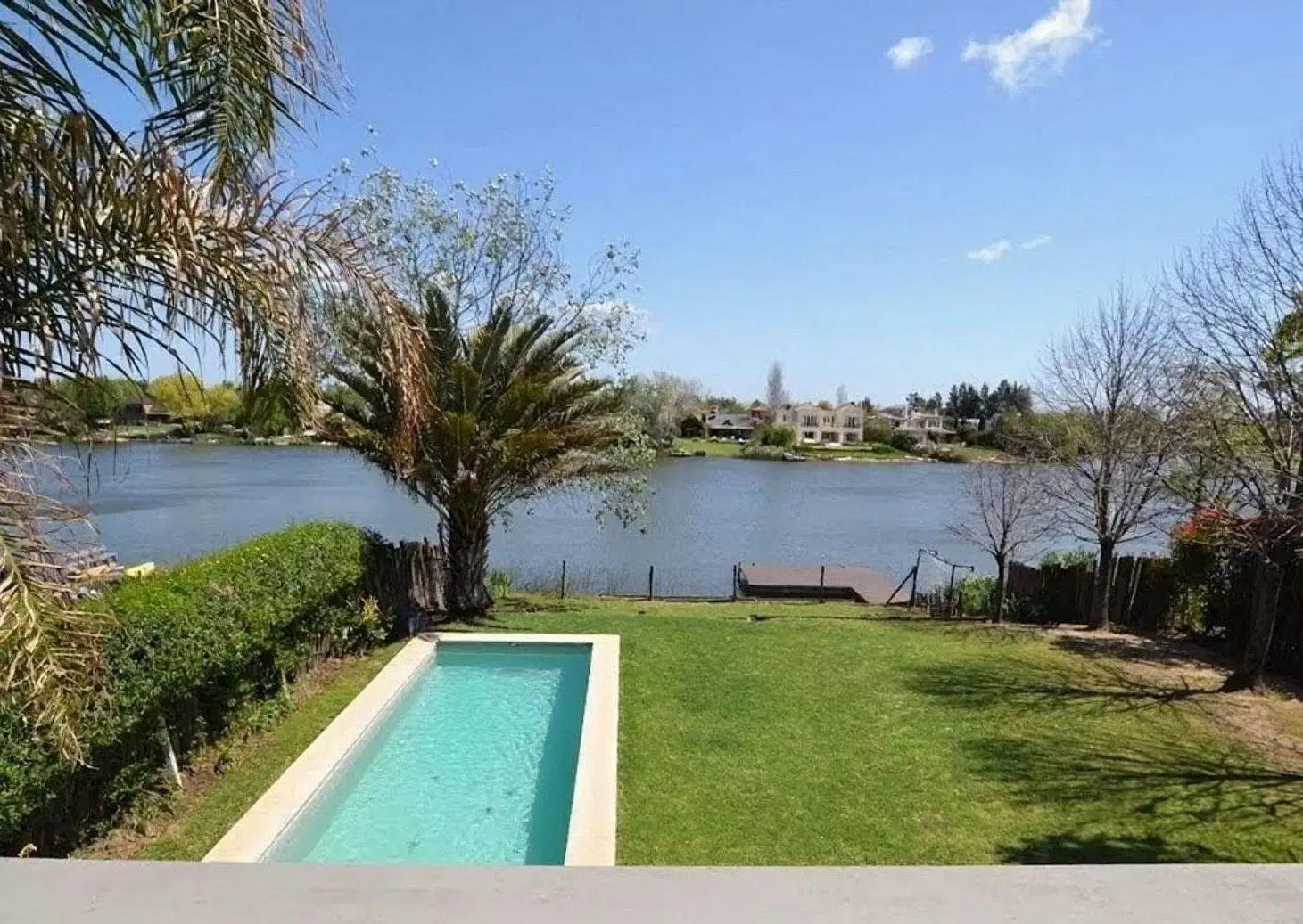 Venta casa 7 ambiente Santa Maria de Tigre al lago 3
