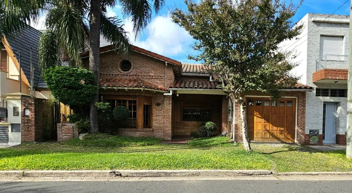 VENTA CASA RAMOS MEJIA 2