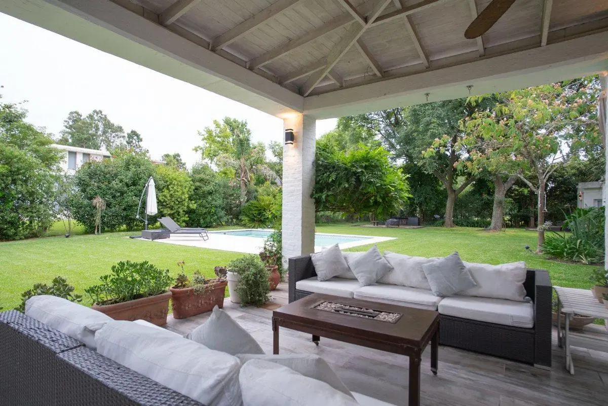 MAYLING PILAR CASA CON PILETA 4 DORMIT EN VENTA 3