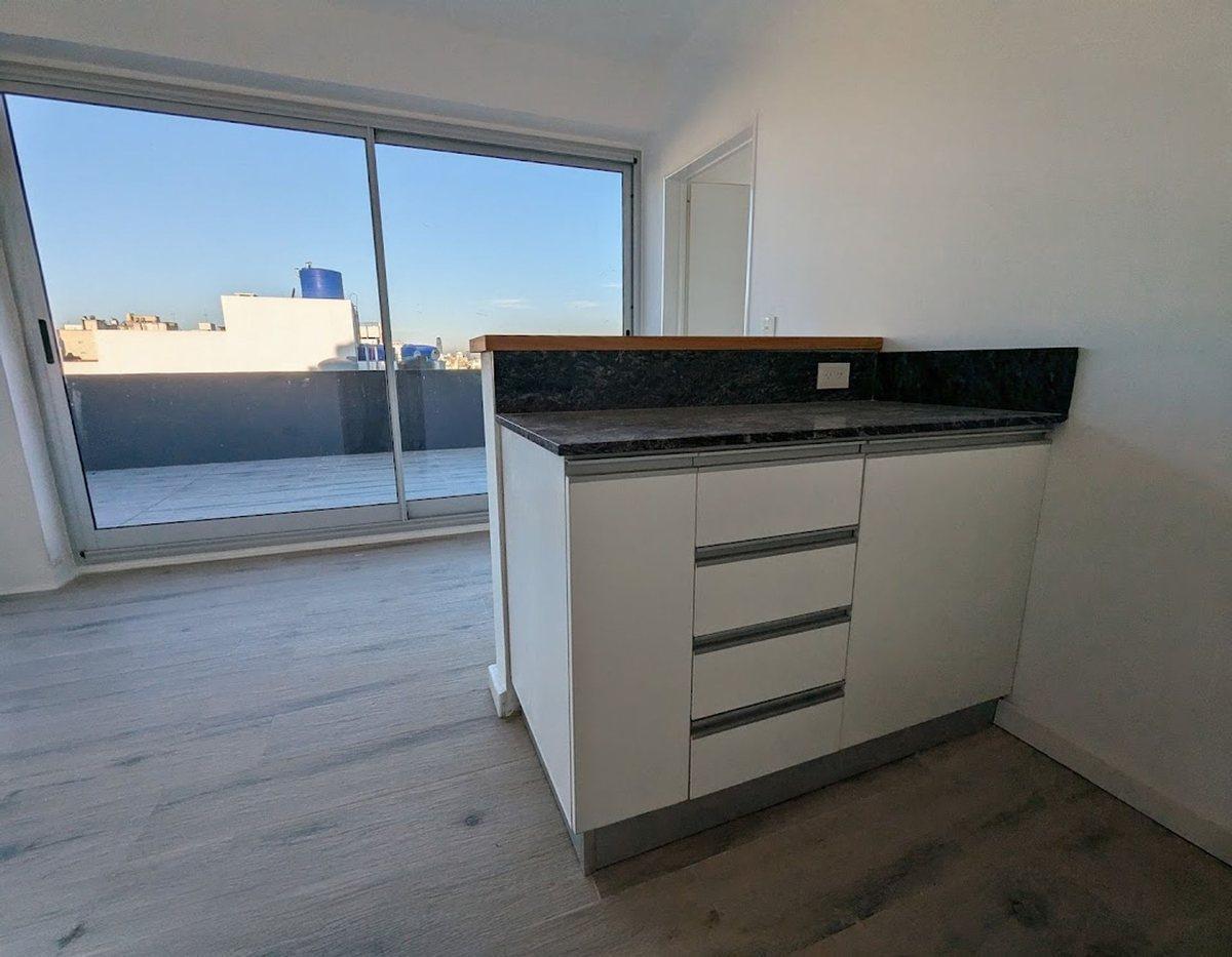 Foto de venta departamento 2 amb balcon terraza SCristobal, imagen 2