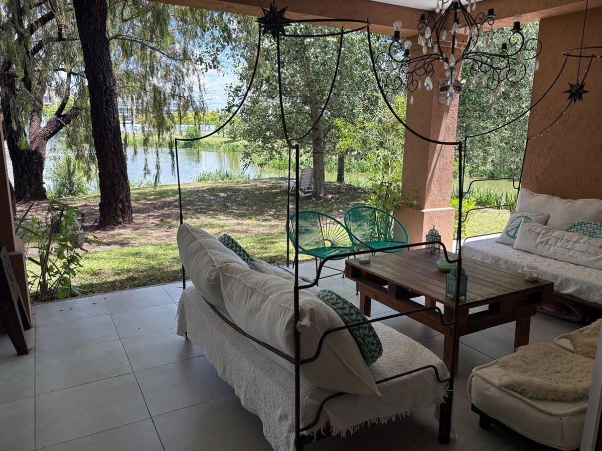 Foto de Casa alquiler temp 6 amb amoblada Nordelta laguna, imagen 5
