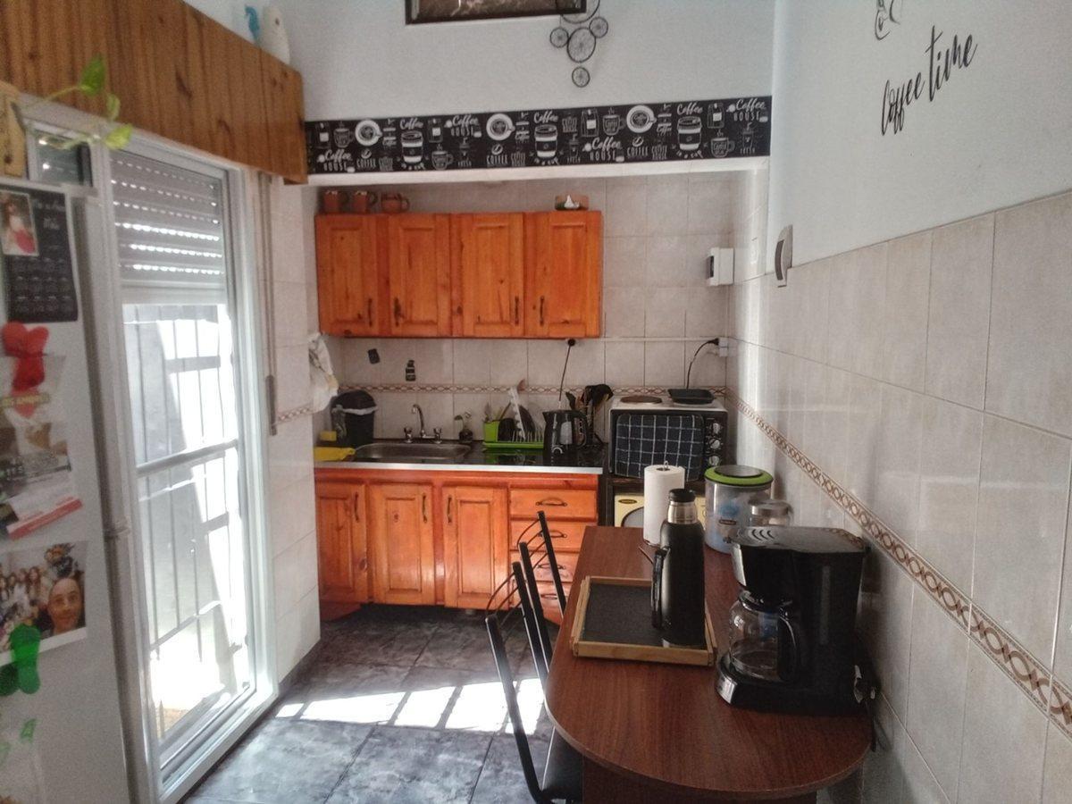 Foto de PH 2 AMBIENTES AL FONDO PATIO VILLA BALLESTER, imagen 4