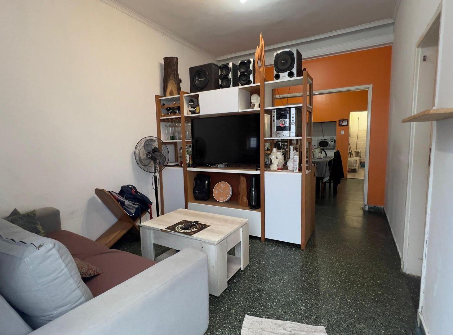 Foto de Venta Ph en Lomas del Mirador 4 amb. con Patio, imagen 2