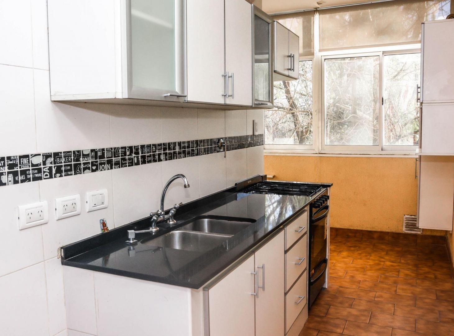 Foto de Venta 3 ambientes con cochera Avellaneda, imagen 3