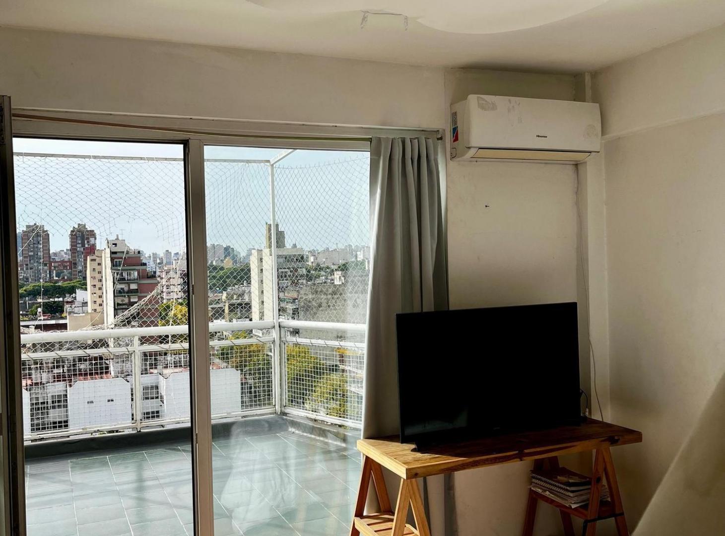 Foto de 4 ambientes con gran balcón terraza, vista abierta, imagen 5