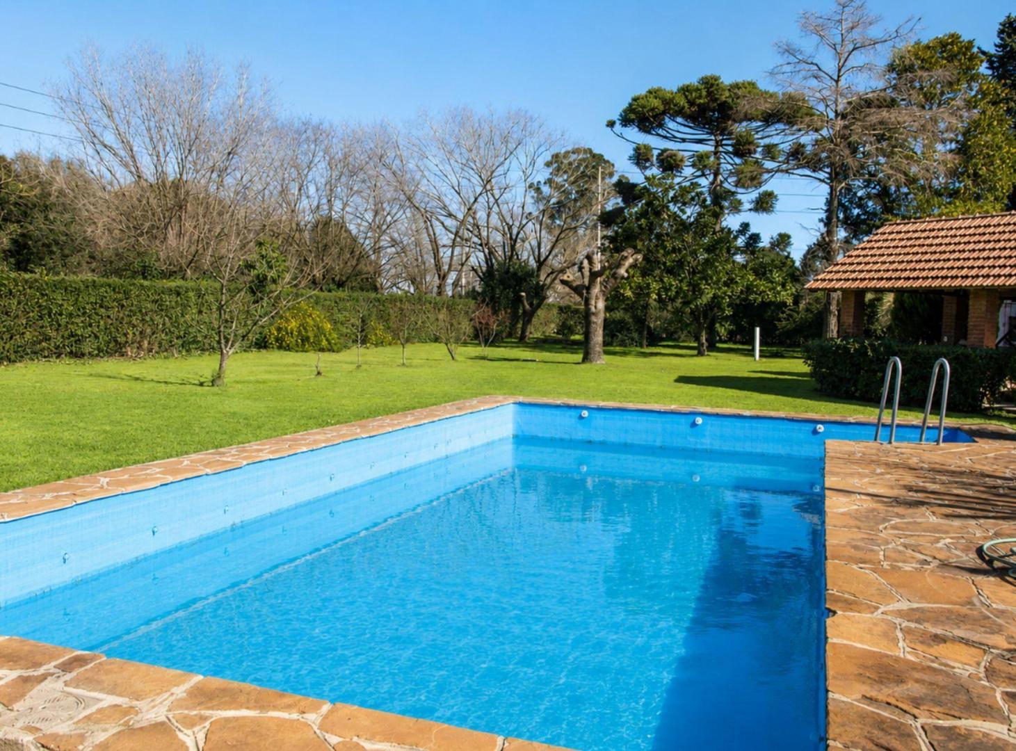 Foto de Venta Casa Quinta, Pileta, Quincho Fcio Varela, imagen 2