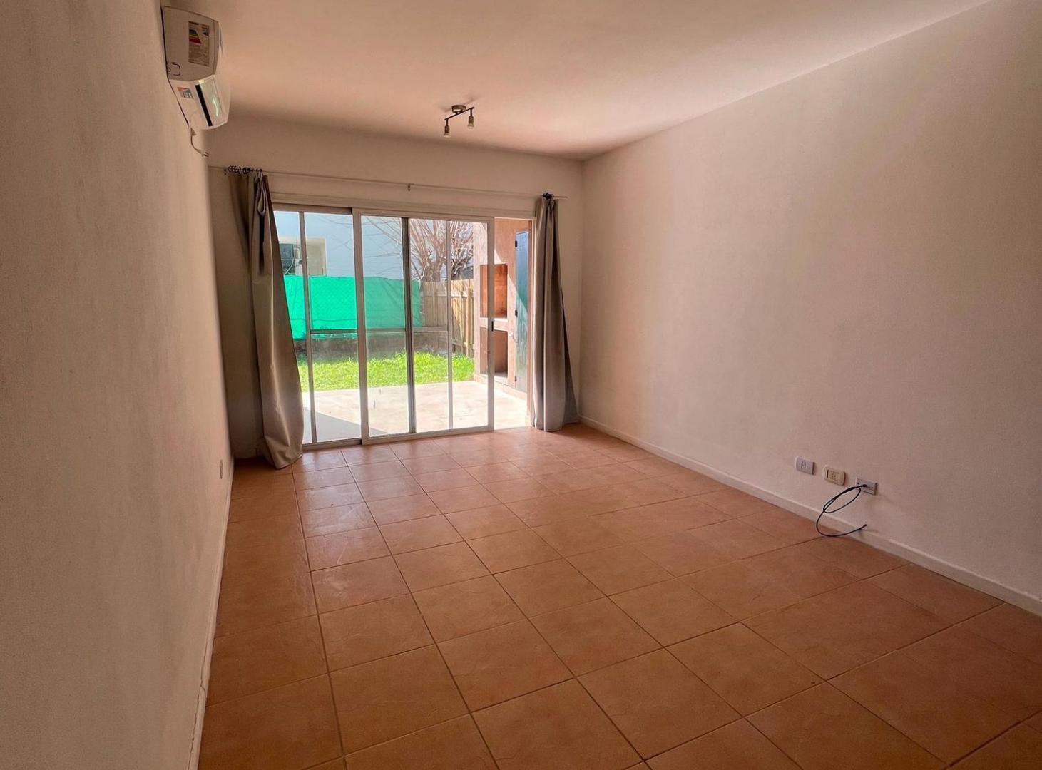 Foto de ALQUILER DEPARTAMENTO C/ JARDÍN Y COCHERA CUBIERTA, imagen 2