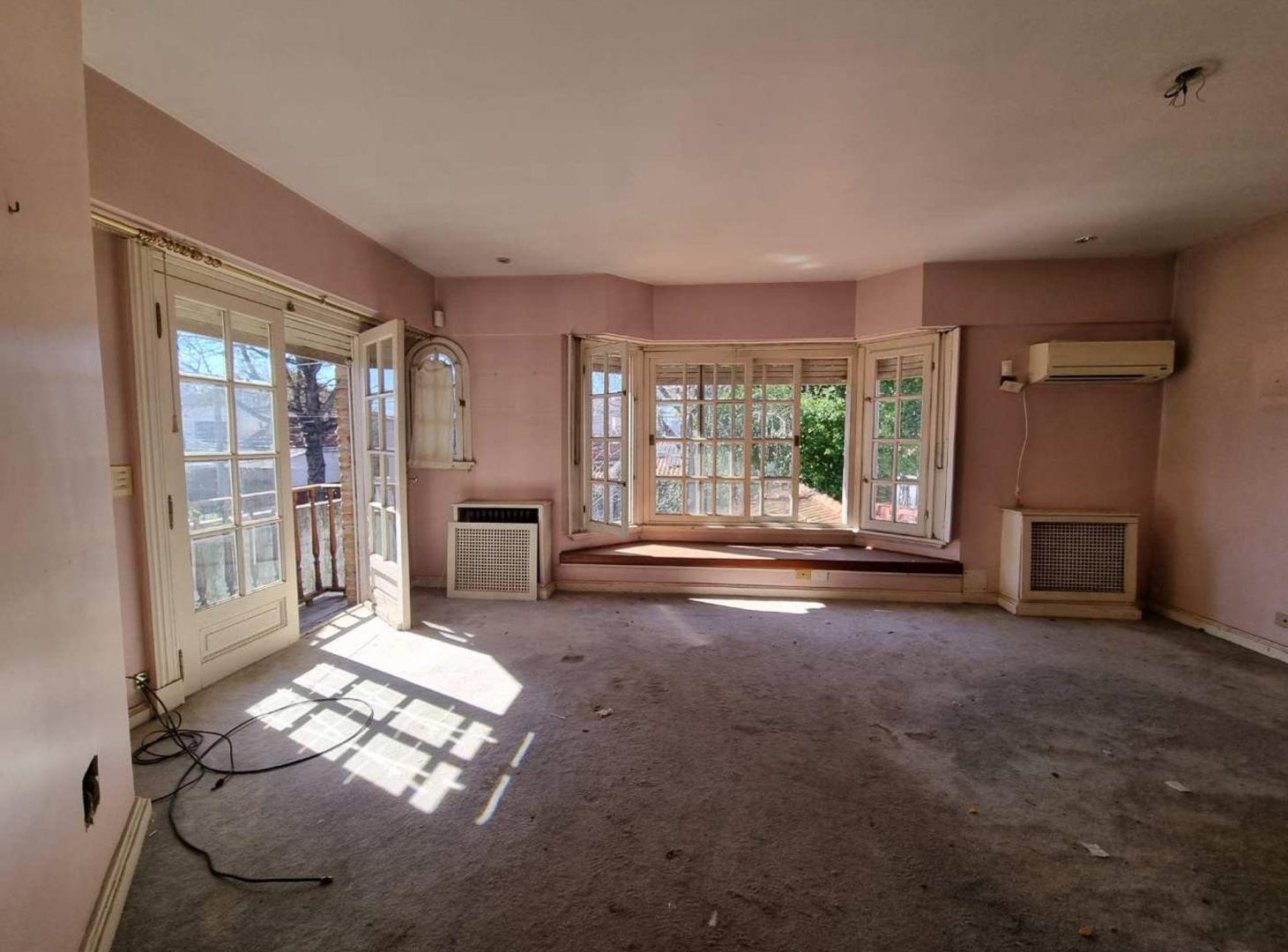 Foto de CASA EN VENTA OLIVOS VTE LOPEZ JARDIN Y PILETA, imagen 5