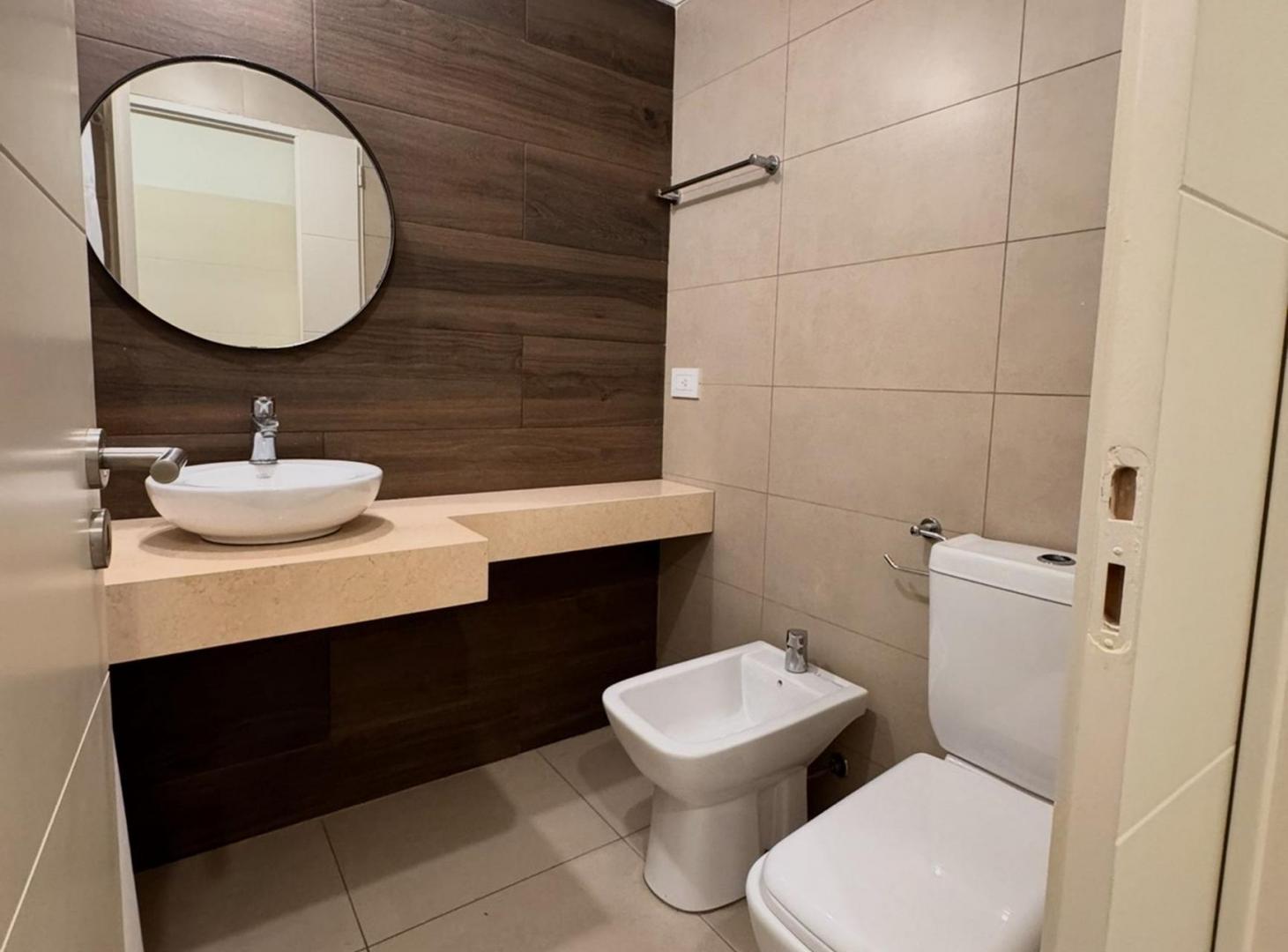 Foto de DEPARTAMENTO 2 AMBIENTES VENTA BALCÓN COCHERA AMEN, imagen 1