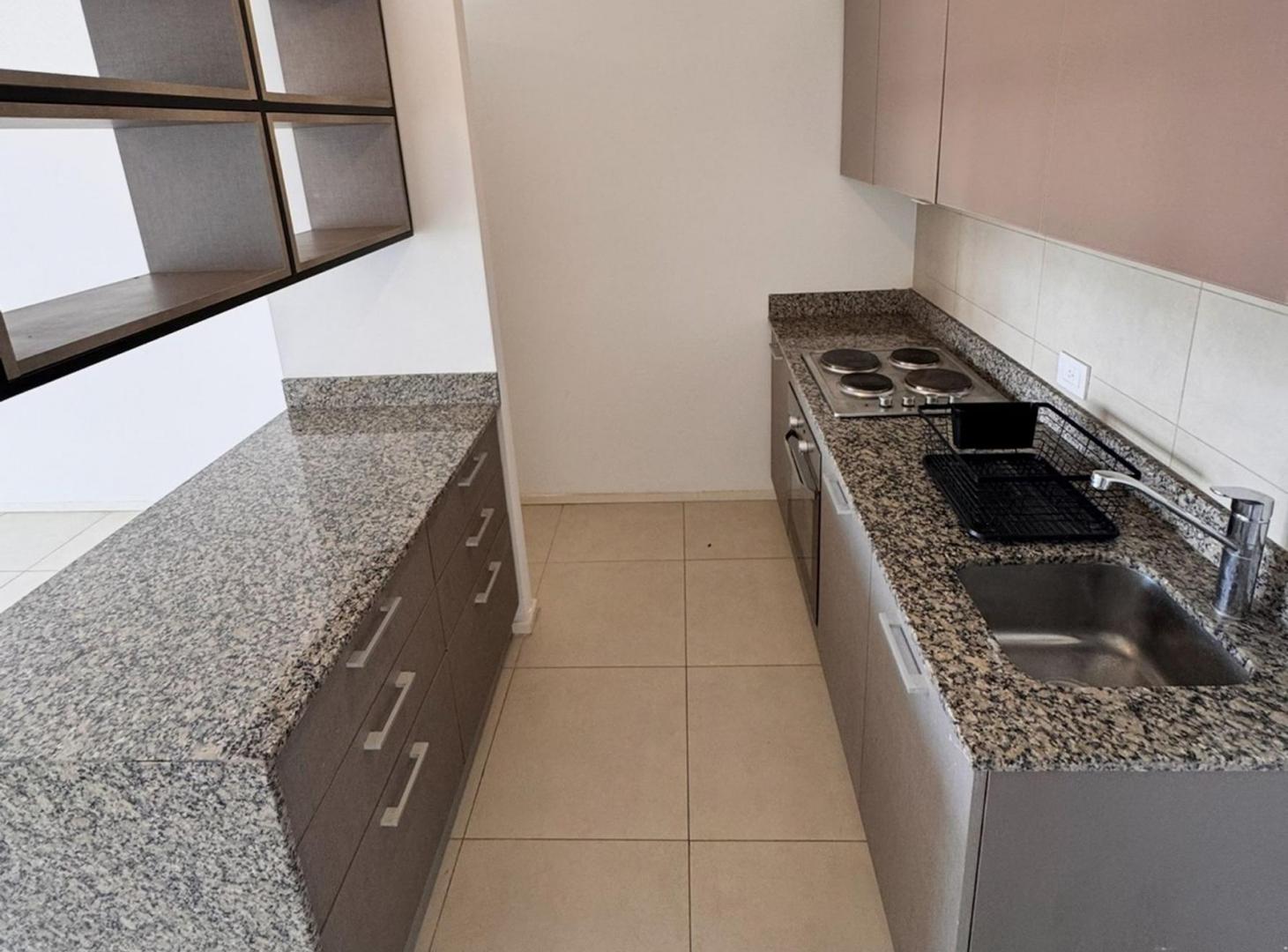 Foto de DEPARTAMENTO 2 AMBIENTES VENTA BALCÓN COCHERA AMEN, imagen 5