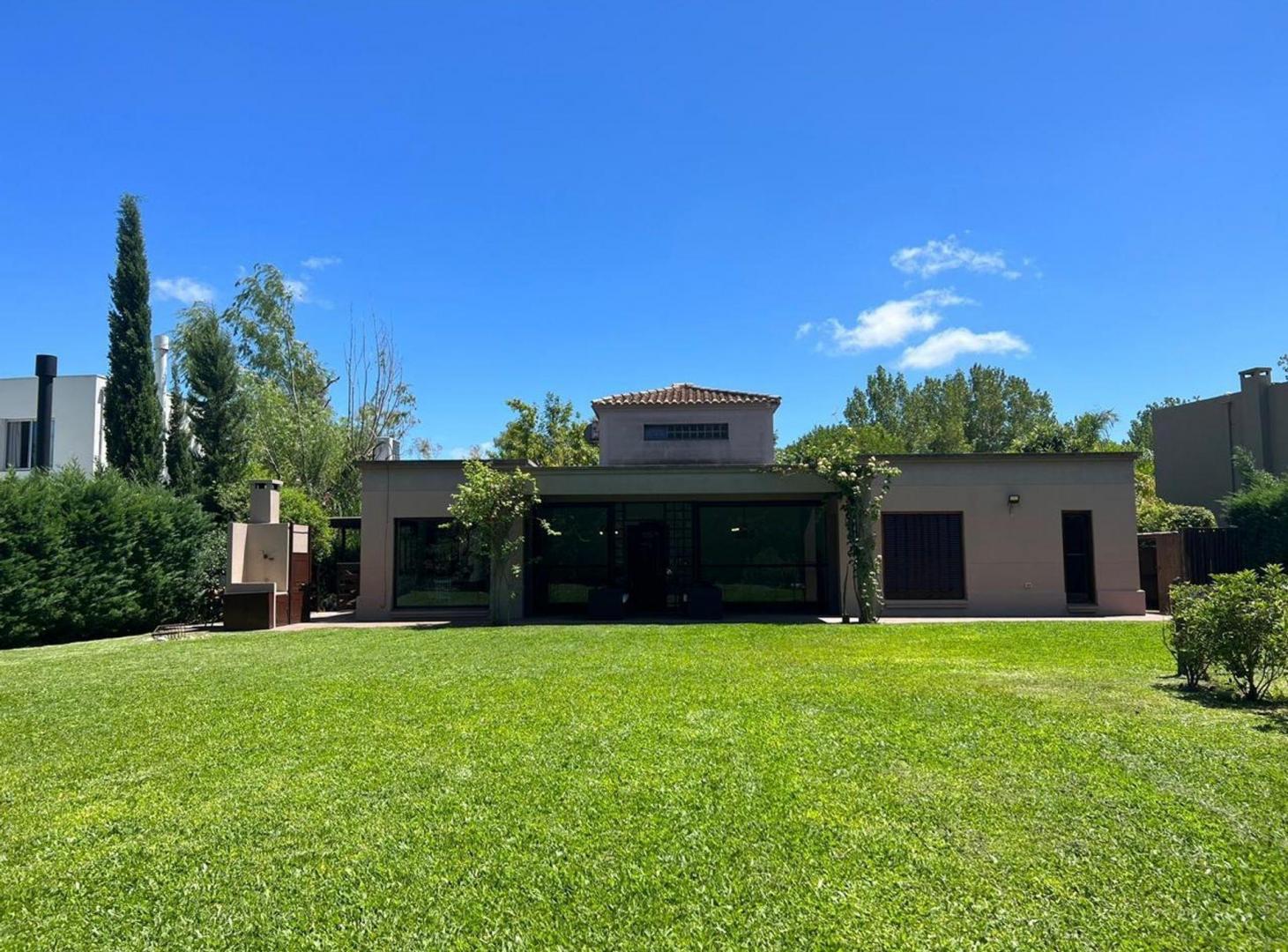 Foto de VENTA CASA EL ENCUENTRO CON PILETA, imagen 5