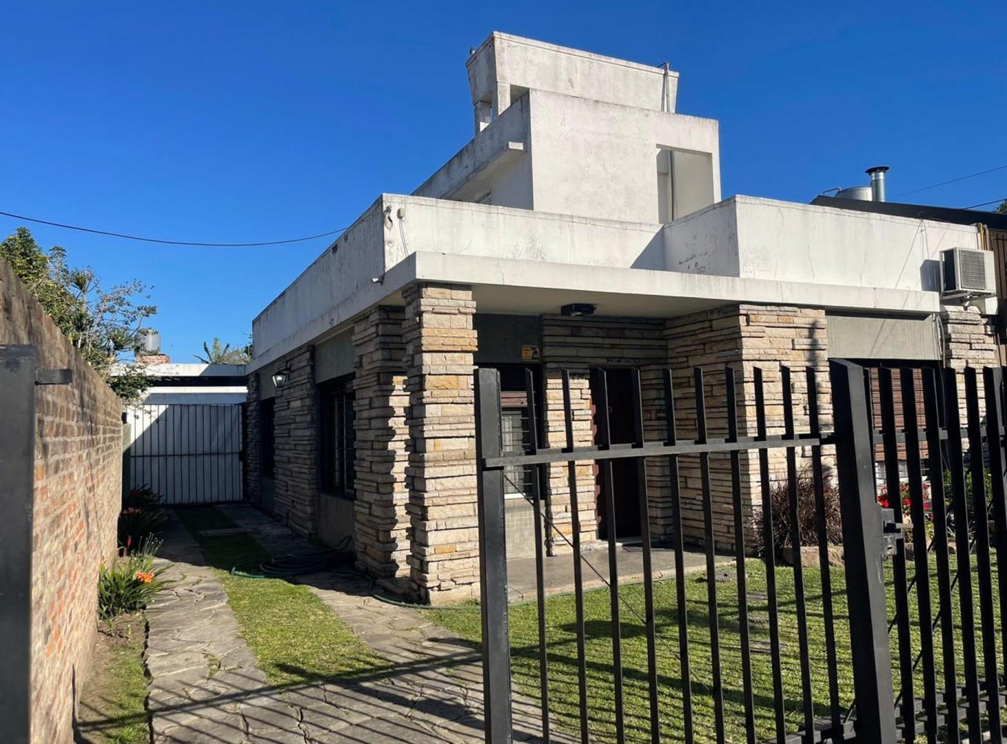 Foto de Venta CASA Villa Adelina 4 amb lote propio jardin, imagen 1