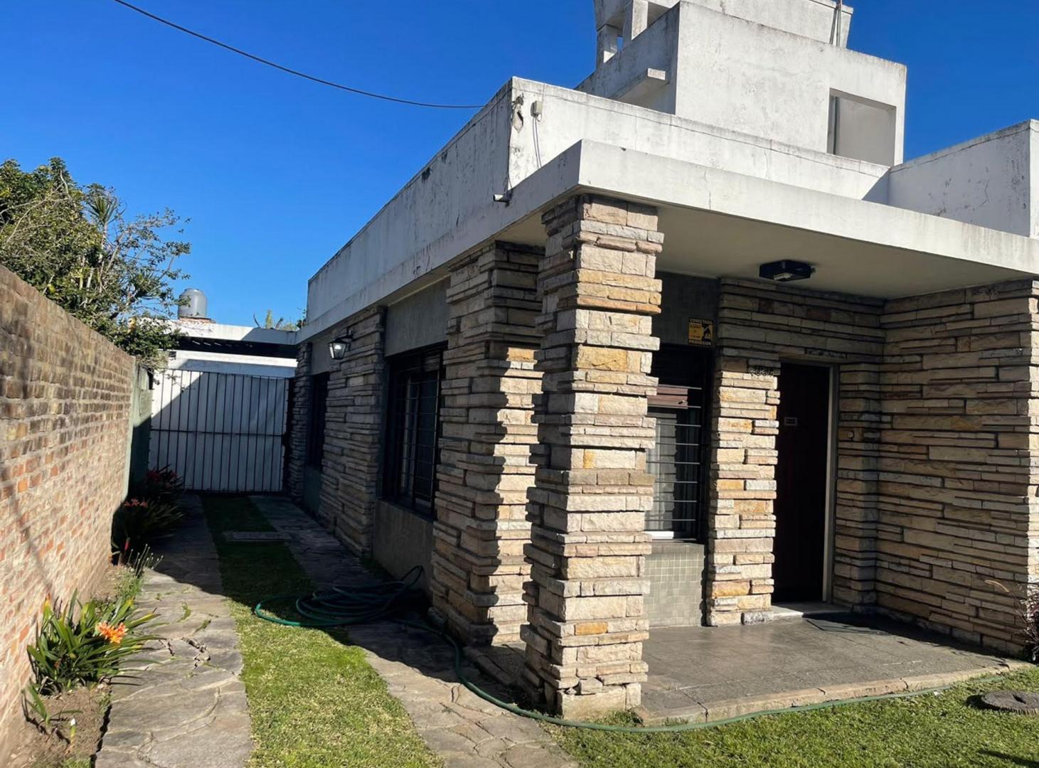 Foto de Venta CASA Villa Adelina 4 amb lote propio jardin, imagen 2