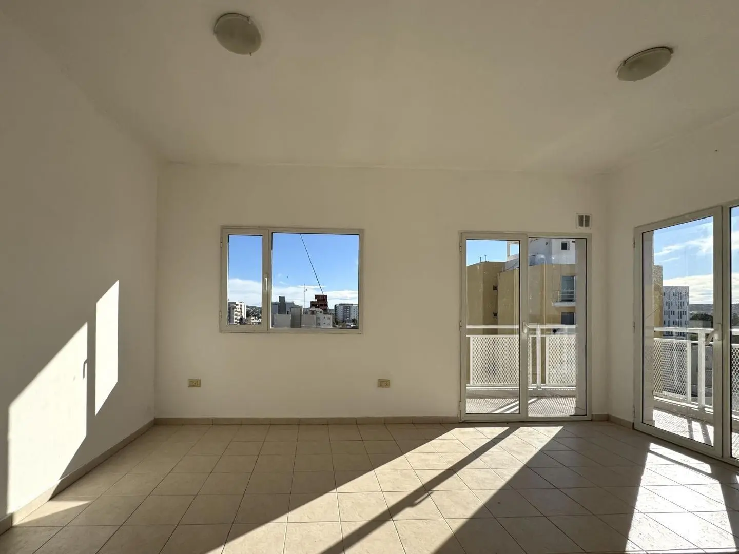 Departamento en alquiler | 2 dormitorios | Excelente luminosidad y vista abierta 2