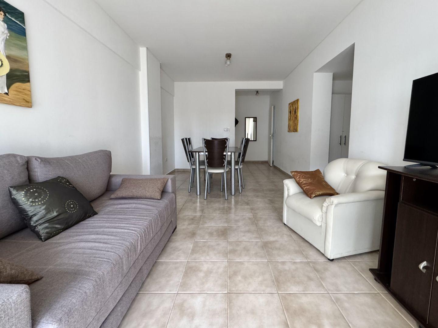 Foto de Departamento de un dormitorio amoblado en alquiler Avenida Gales 166, imagen 3