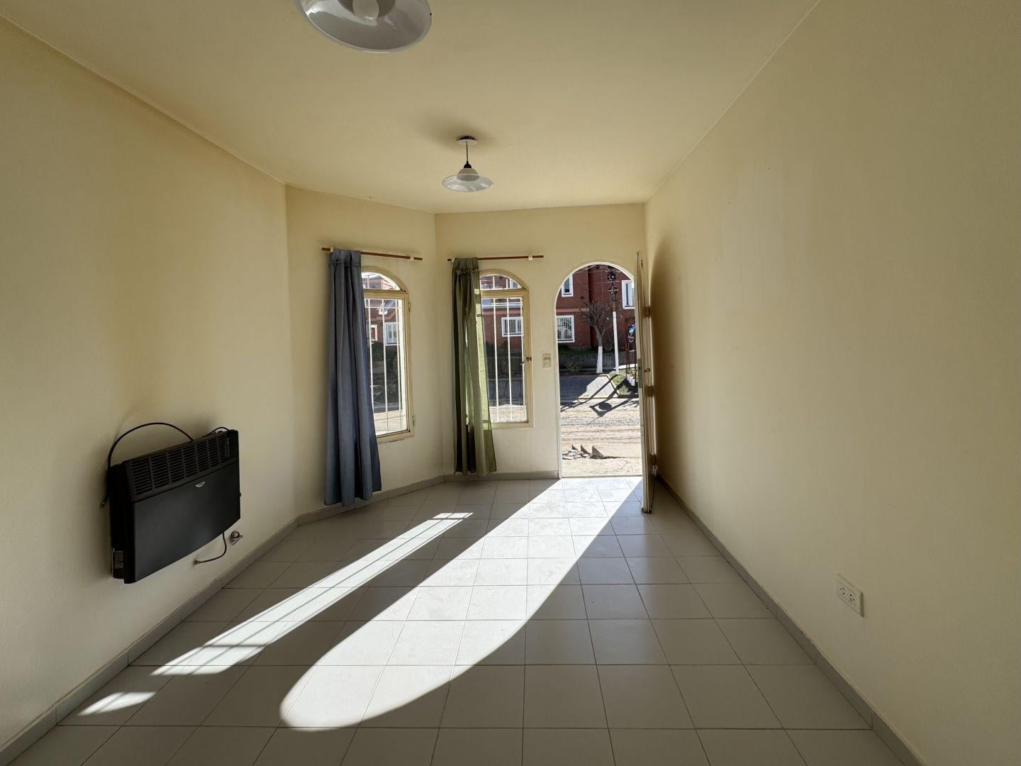 Foto de Dúplex de 2 dormitorios en alquiler Barrio Sur, imagen 4
