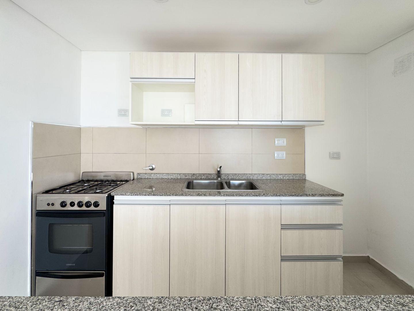 Foto de Departamento en alquiler ubicado sobre calle Belgrano al 464 con cochera, imagen 3