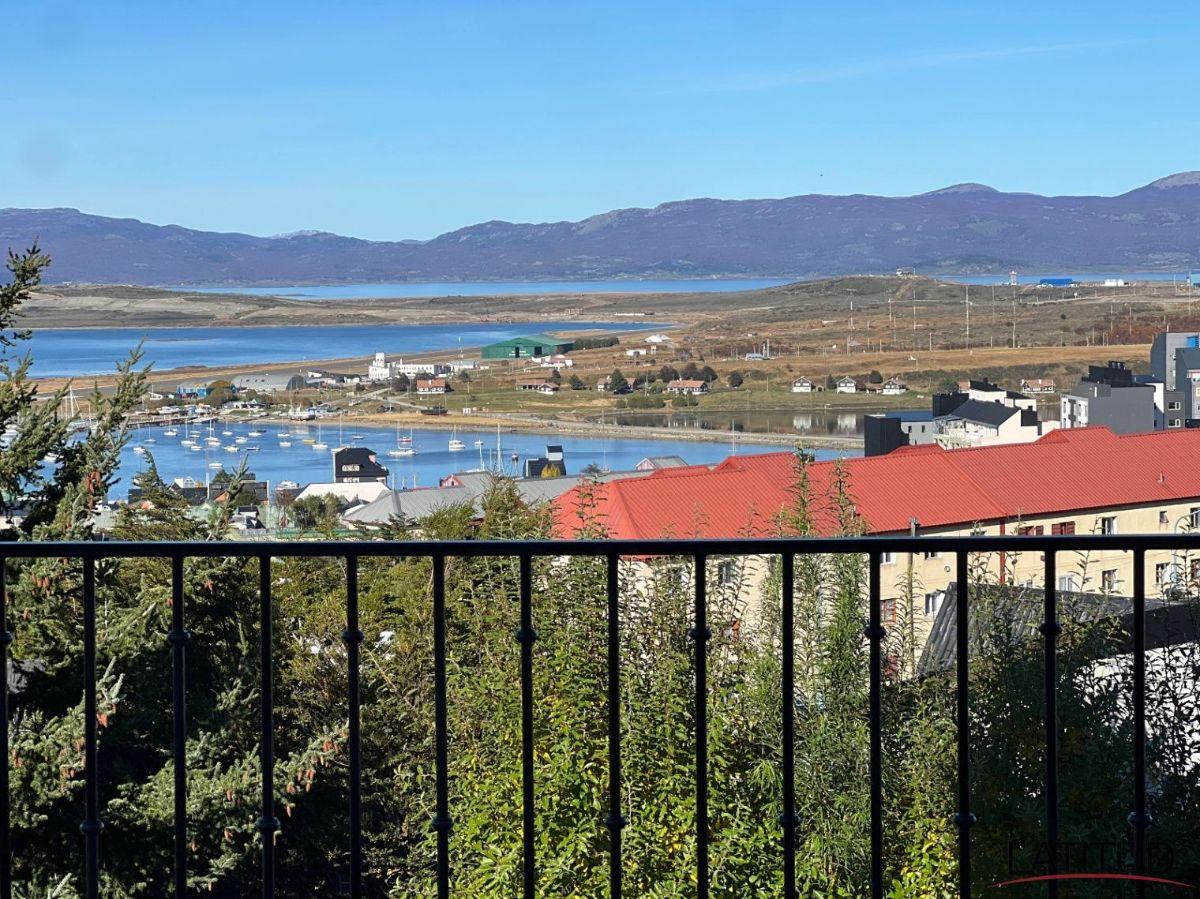 Foto de Departamento con balcón Terraza + Módulo de cochera en venta - Alem 1078, imagen 2
