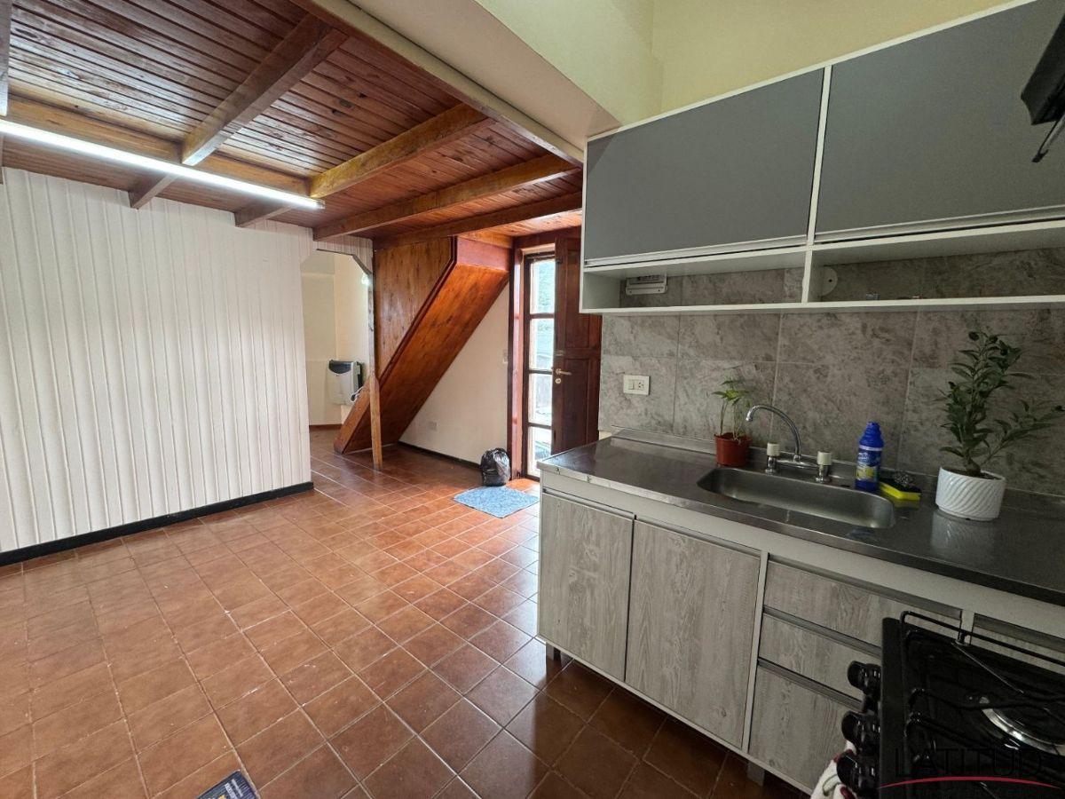 Foto de Inversion: Local + 2 Departamentos en venta - Transporte Villarino 355, imagen 4