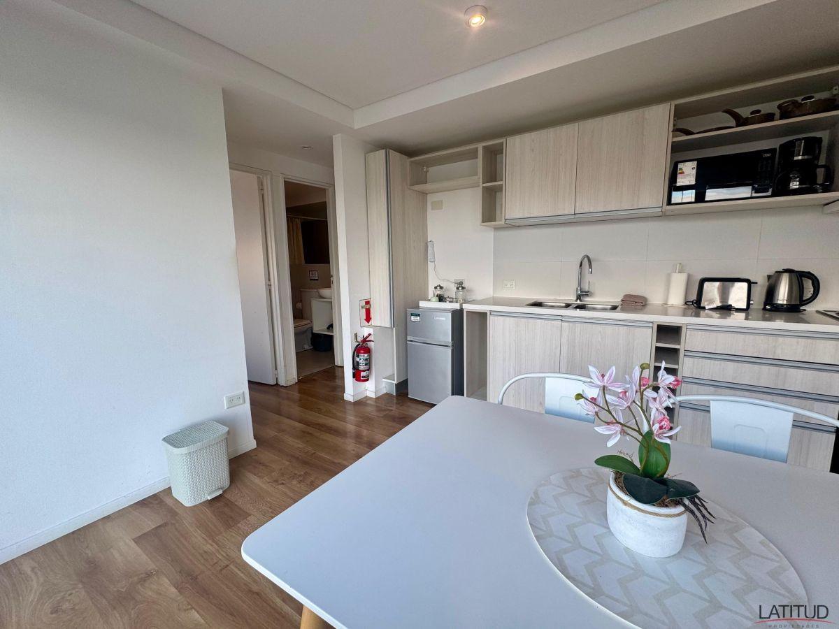 Foto de Departamento 2 ambientes en Venta | Edificio del Carmen – 100 m del, imagen 4