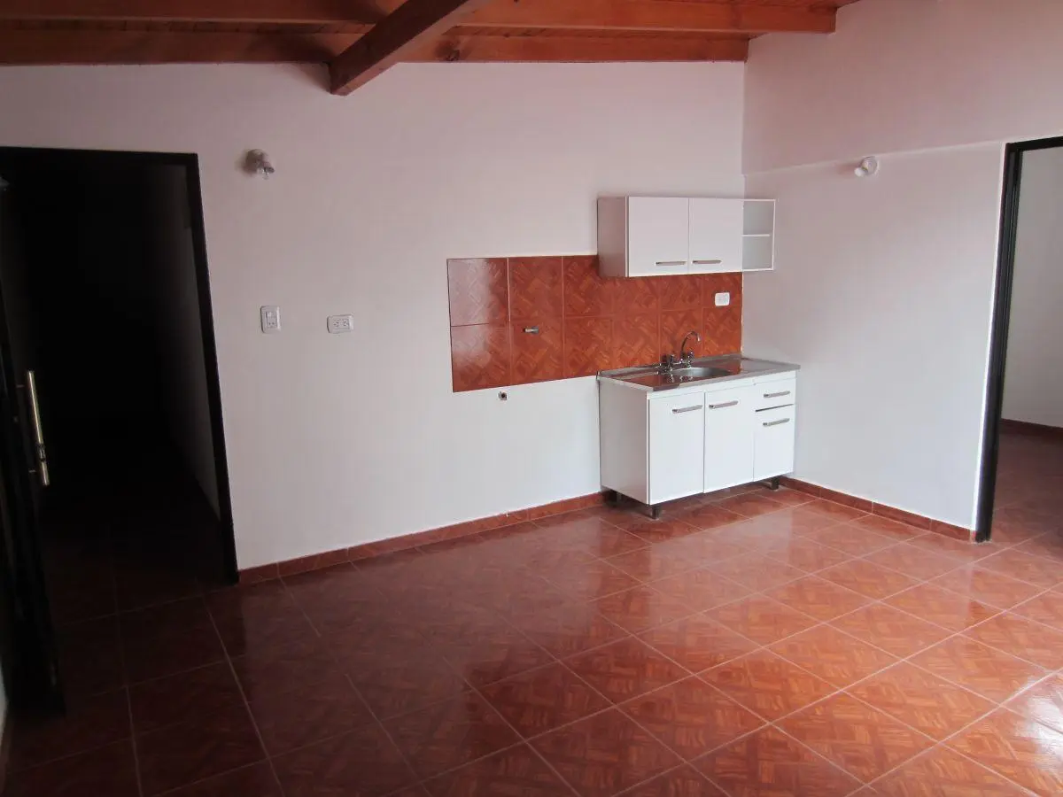DEPARTAMENTO TIPO PH EN PLANTA ALTA CON PEQUEÑO PATIO 4