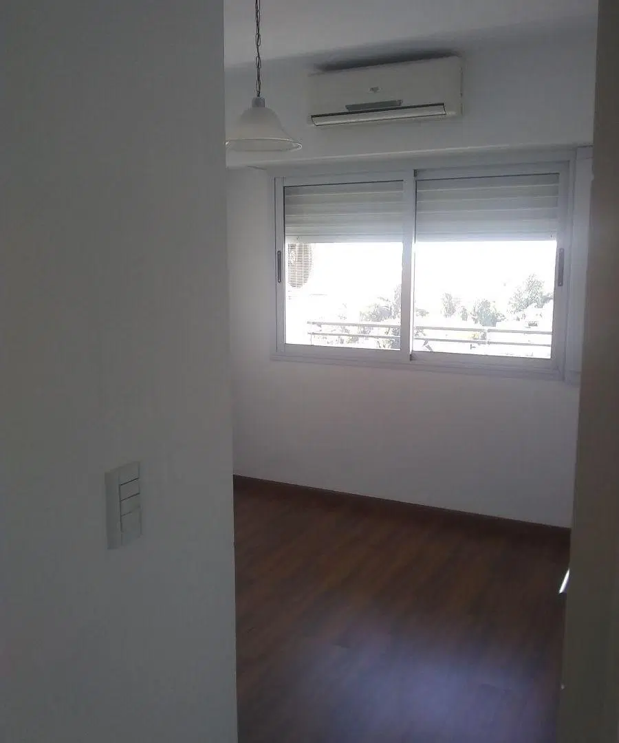 DEPARTAMENTO DOS AMBIENTES + COCHERA 4