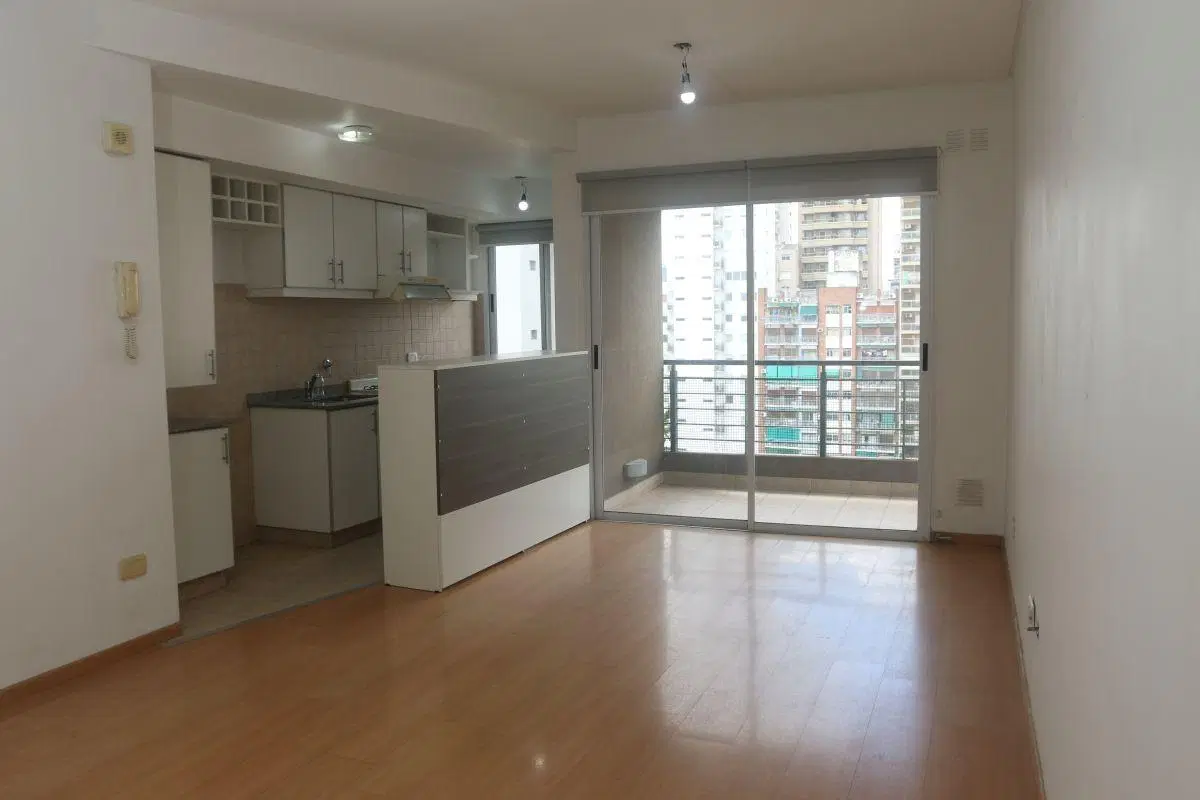 DEPARTAMENTO 2 AMBIENTES CON COCHERA 3